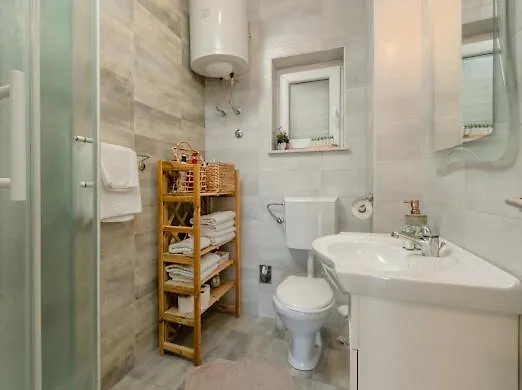 View 1 Appartement *
